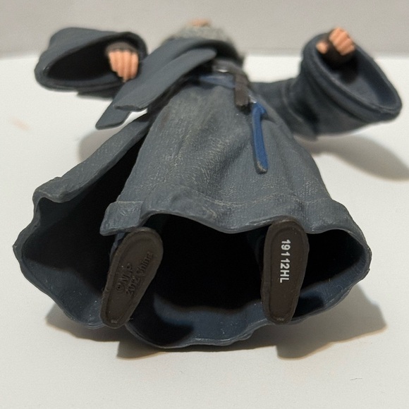 Lord Of The Rings Gandalf 4 Inch Action Figure Only 2012 - Picture 3 of 10